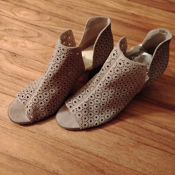 Women's heels - Picture 1 of 7